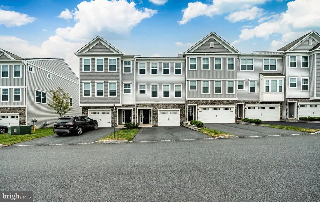 108 Harland Ave, ROYERSFORD