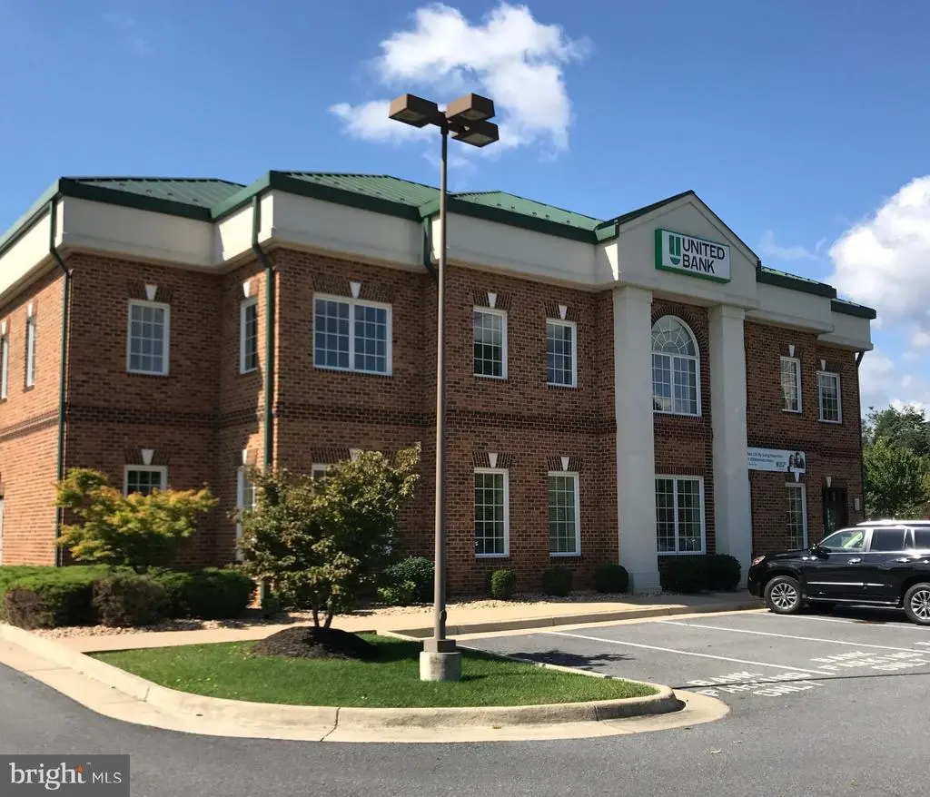 2051 Northwestern Pike, WINCHESTER