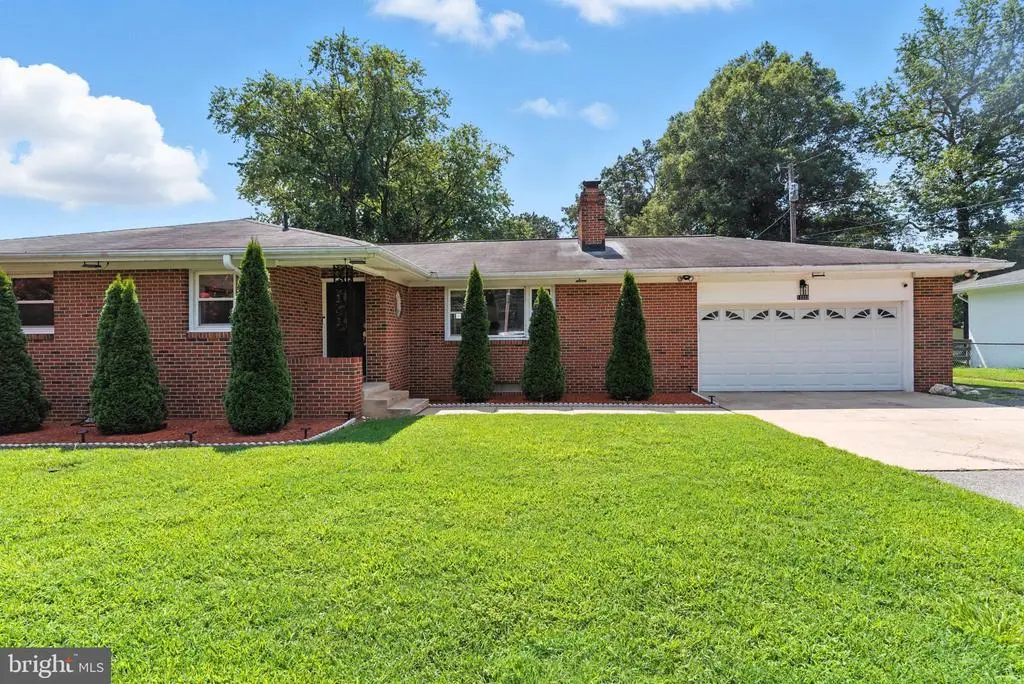 12333 Lanham Severn Rd, Bowie