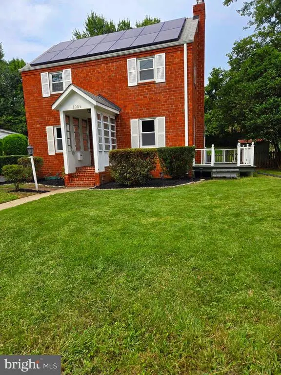 1008 N Roosevelt St, ARLINGTON