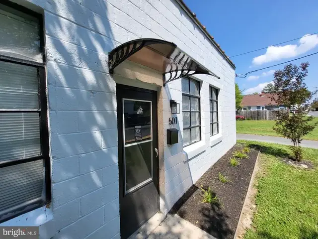 501 Boundary Ave, Cambridge
