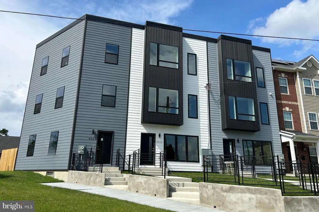 4902 D St Se, Washington