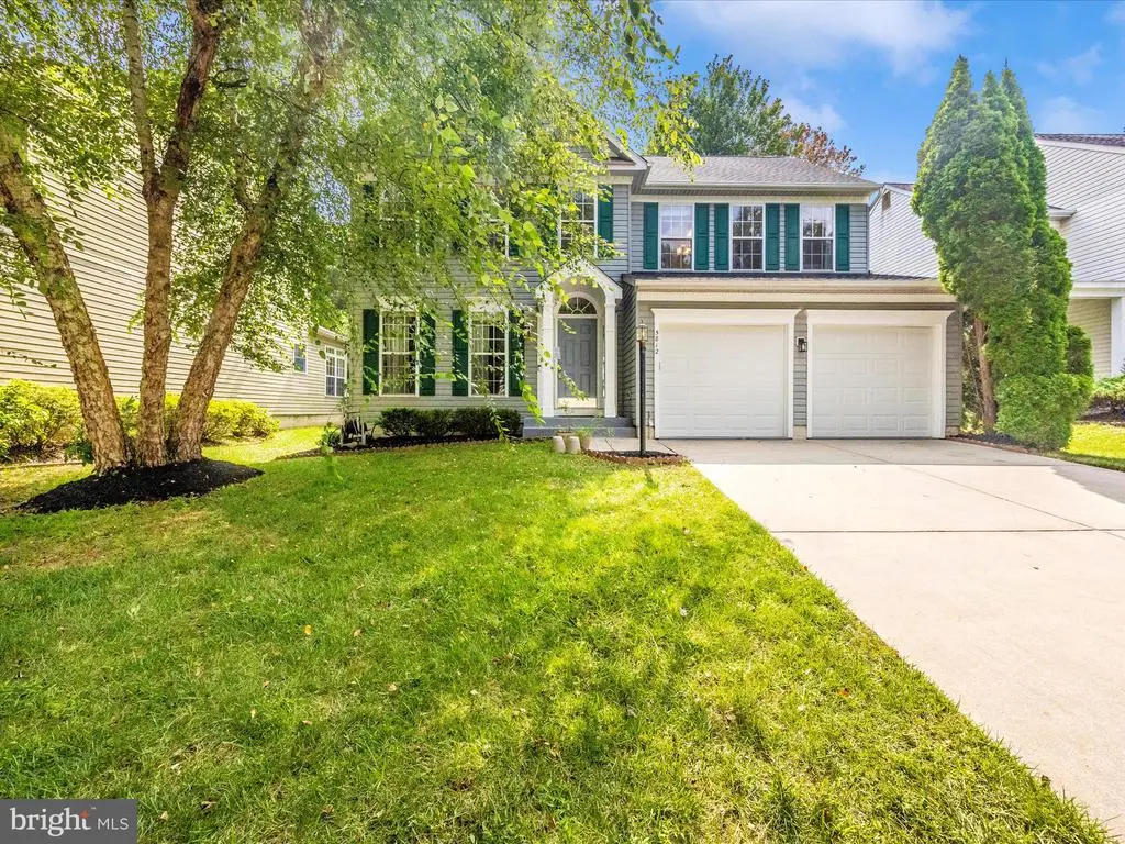 5812 White Pebble Path, Clarksville