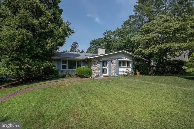 323 Hidden River Rd, Penn Valley