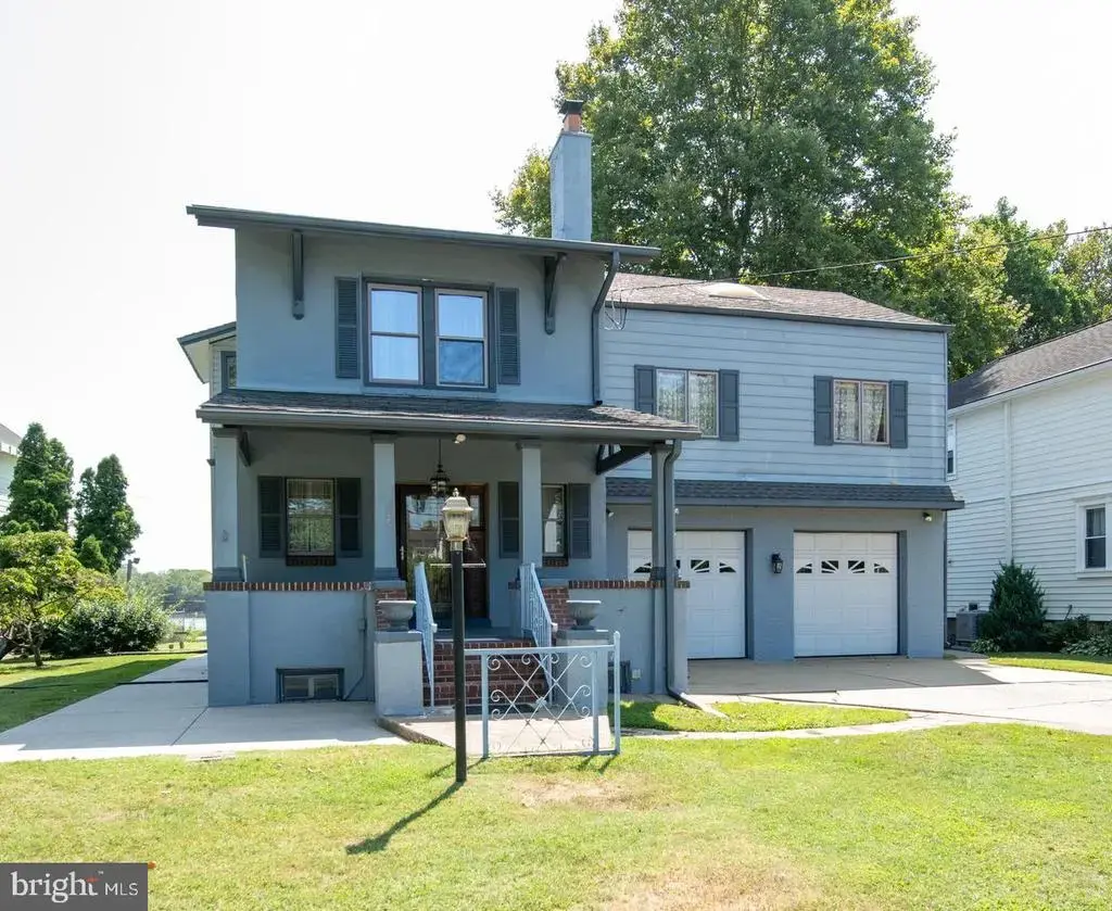 6220 N Radcliffe St, BRISTOL