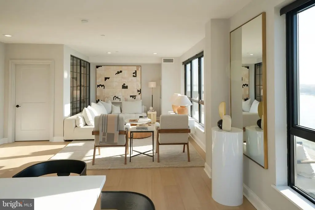 1325 N Beach St #725, PHILADELPHIA