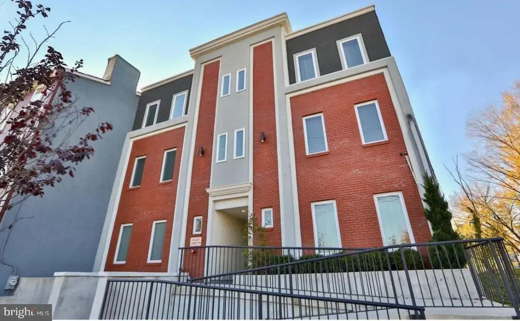 1022-24 Fairmount Ave #6, PHILADELPHIA