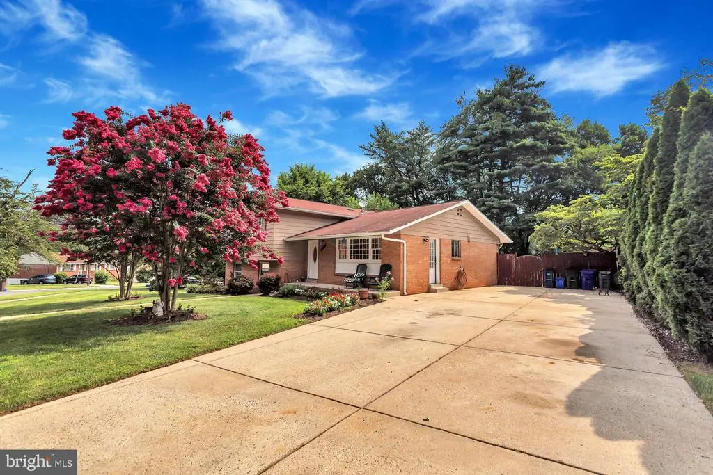 12619 Eastbourne Dr, Silver Spring