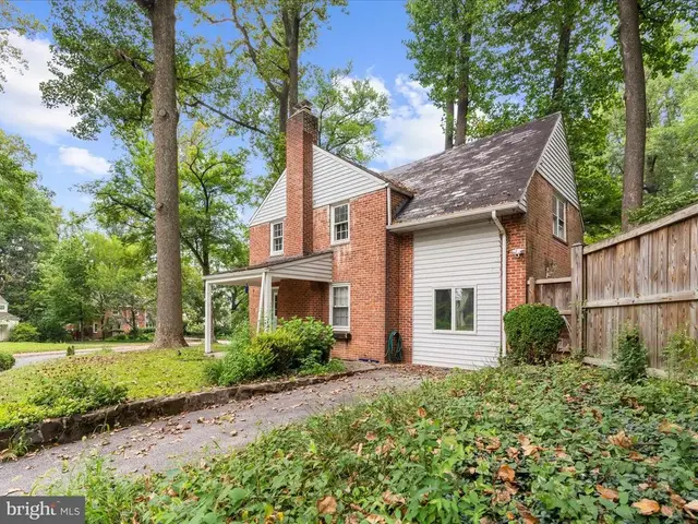 801 Olmstead Rd, Pikesville