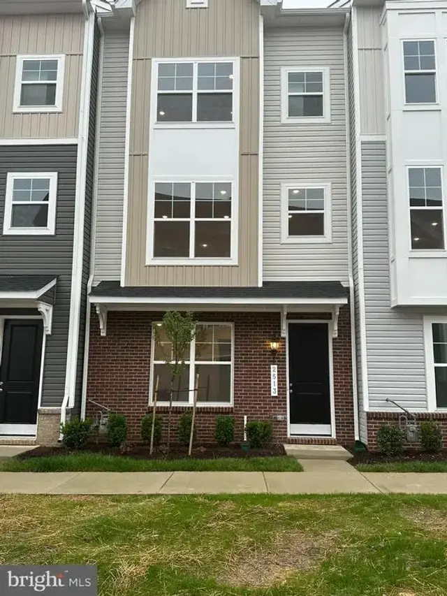 2513 Gatwick Ln, Frederick