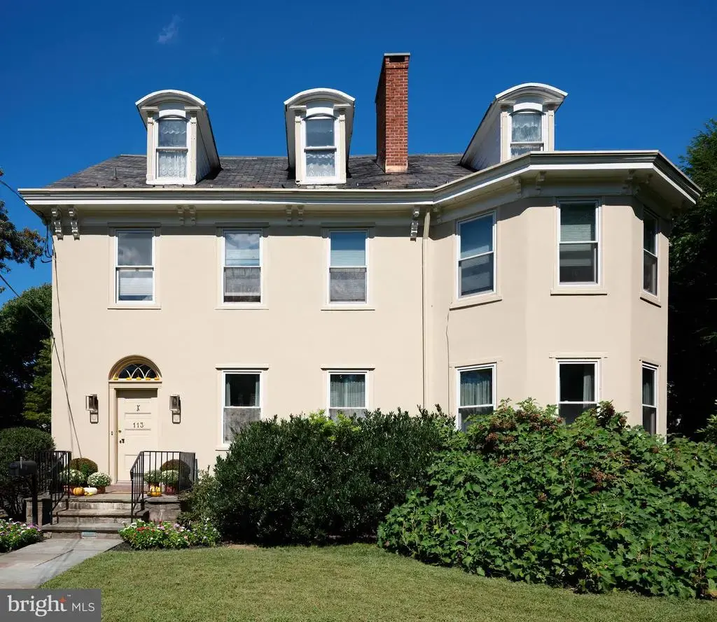 113 E Penn St, NEWTOWN