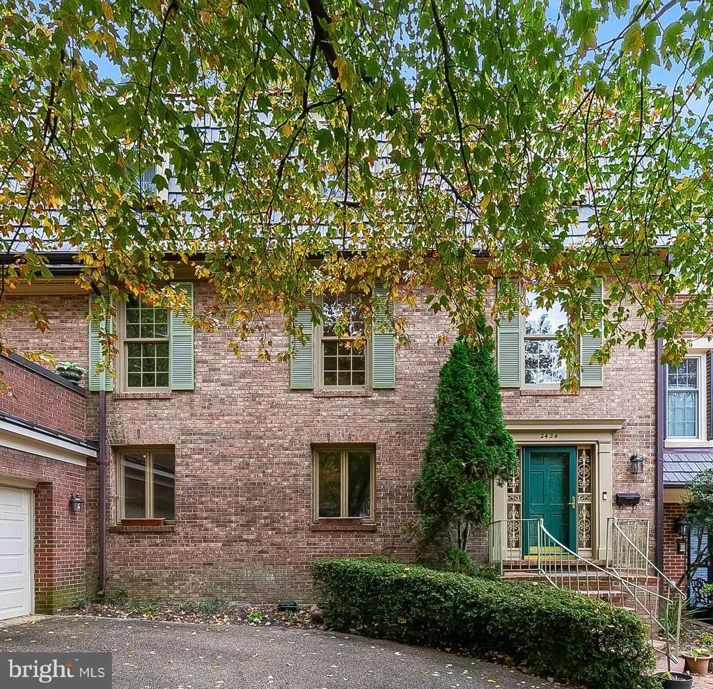 2424 S Queen St, ARLINGTON