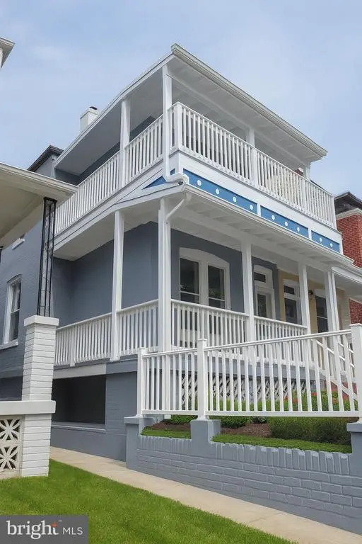 749 Gresham Pl Nw, Washington