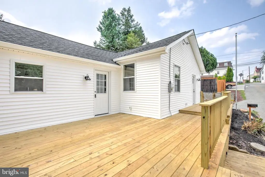 1 Penn St, PHOENIXVILLE