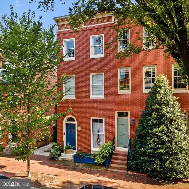 107 W Lee St, Baltimore
