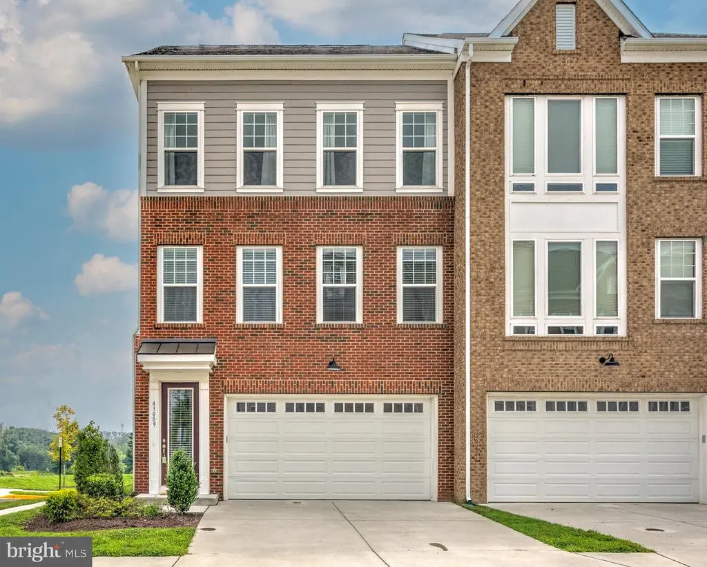 43009 Lost Farm Ter, LEESBURG