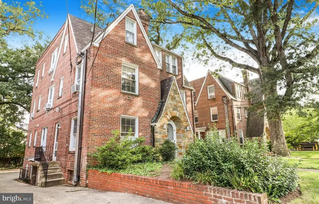 721 Erie Ave #721-2, Takoma Park