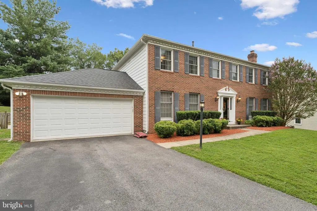 136 Amberleigh Dr, Silver Spring