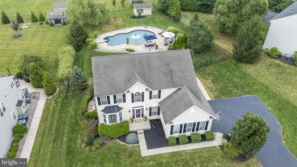 1898 Sassafras Ln, QUAKERTOWN