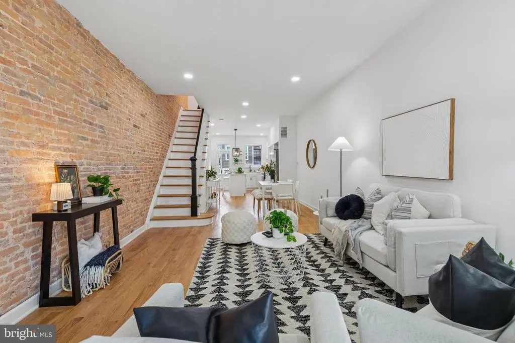 630 S Potomac St, Baltimore