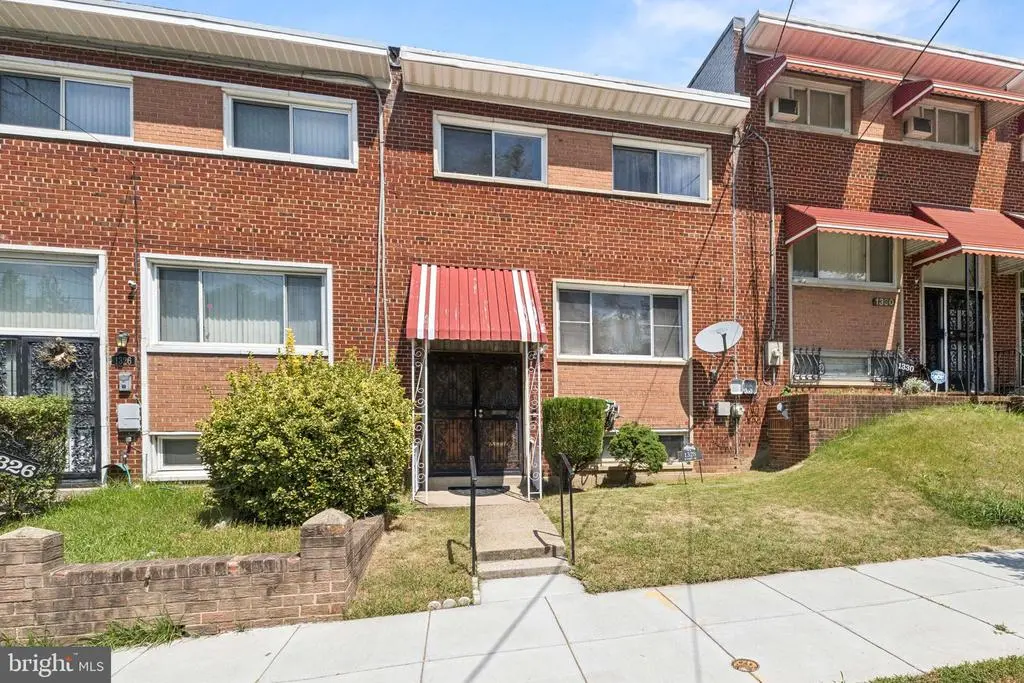 1328 W St Ne, WASHINGTON