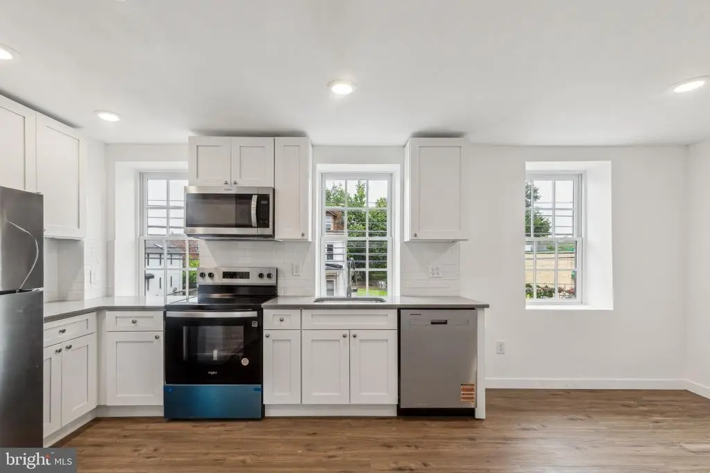 7041 Ridge Ave, Philadelphia