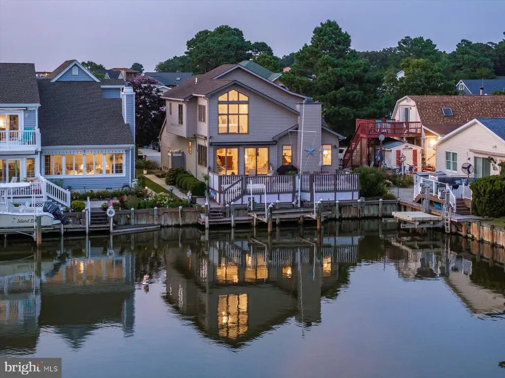 703 Loop Rd, Ocean City