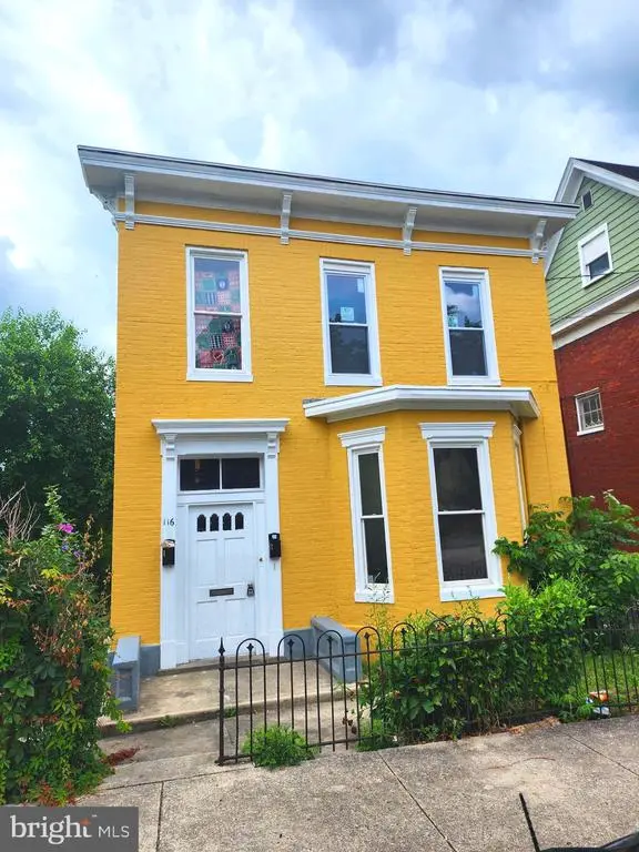 116 Columbia St, Cumberland
