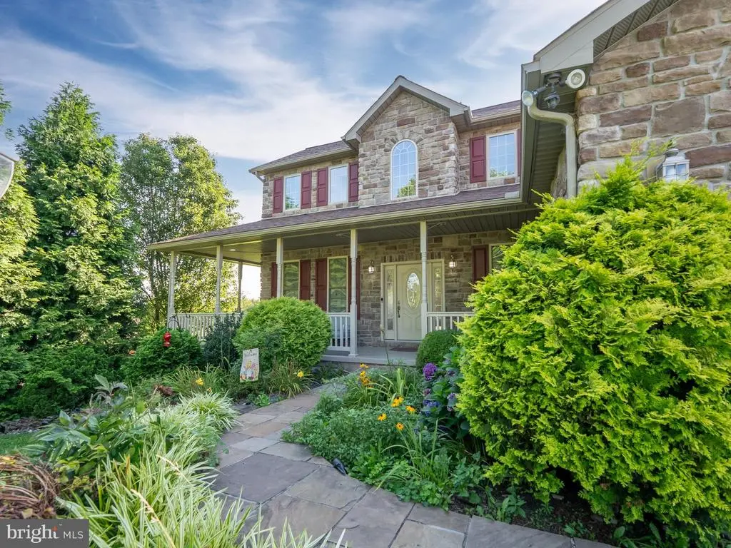 1458 Highfield Ct, CHAMBERSBURG