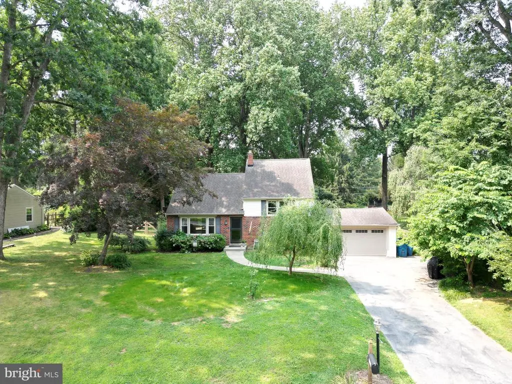 1322 Mary Jane Ln, West Chester