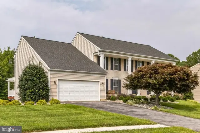 111 Mute Swan Pl, Newark