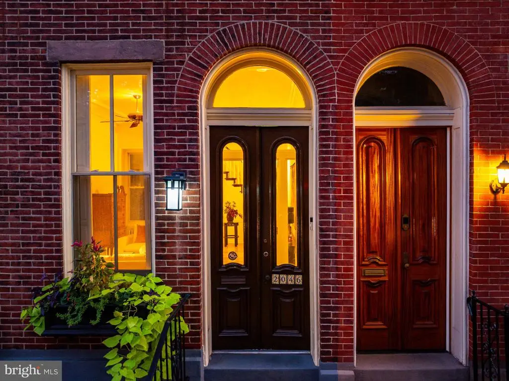 2046 Cherry St, PHILADELPHIA