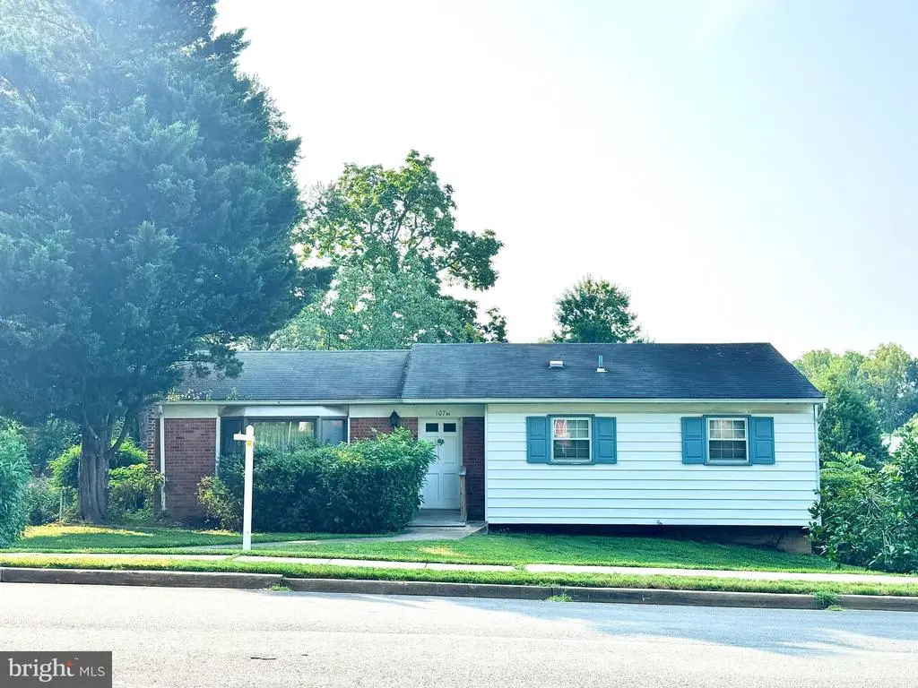 107 Moore Ave Se, Vienna