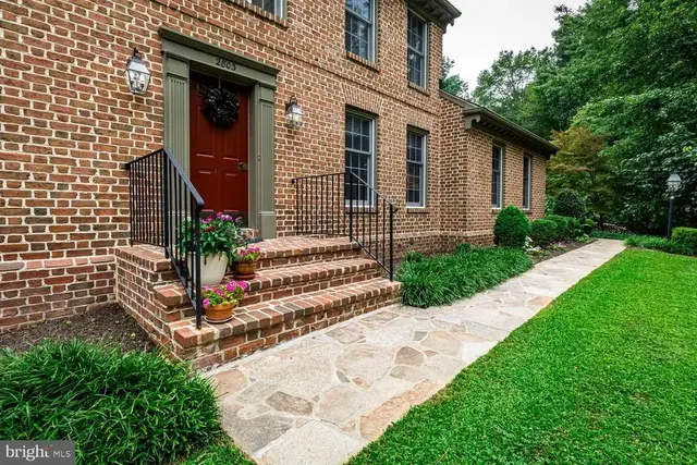 2803 Woodsdale Rd, Glenwood