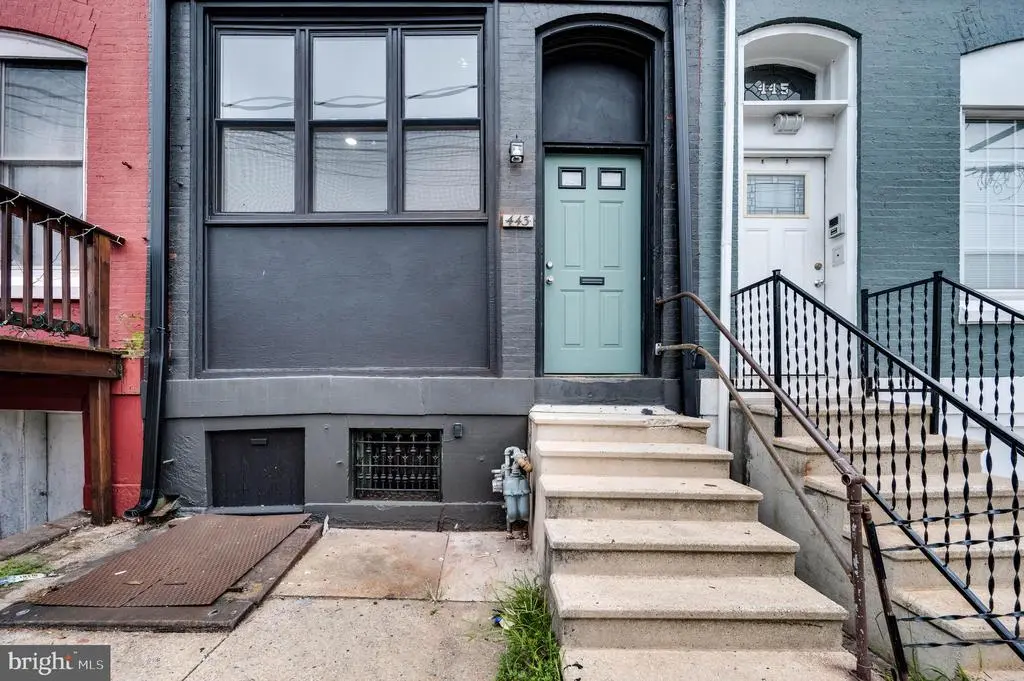 443 Buttonwood St, READING