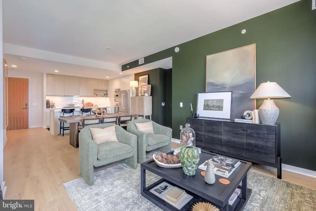 255 W. Falls Station Blvd #610, FALLS CHURCH