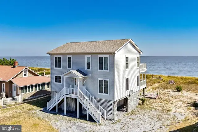 403 Bay Ave, Milford