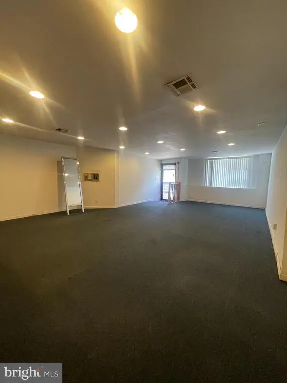 4750 N Broad St, PHILADELPHIA