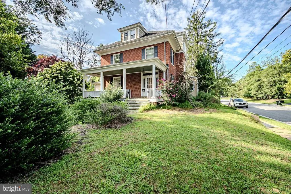 233 W Main St, NEWARK