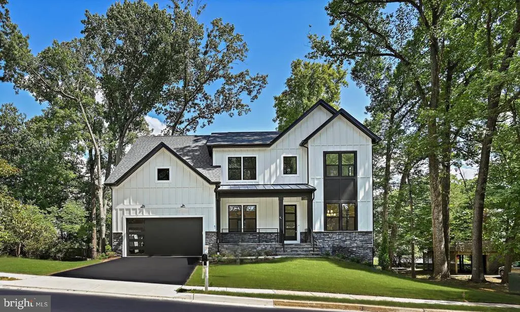 1913 Storm Dr, FALLS CHURCH