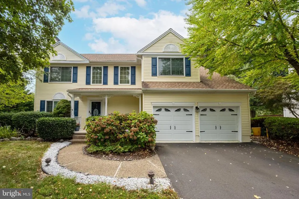 220 Ivanhoe Dr, ROBBINSVILLE