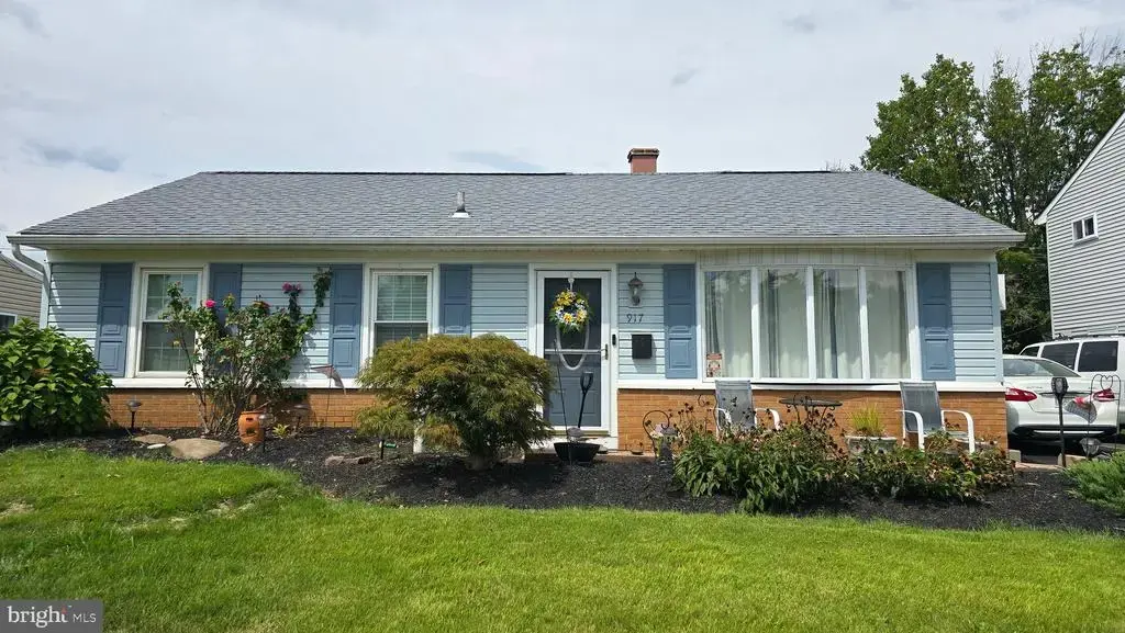 917 Spencer Dr, CROYDON