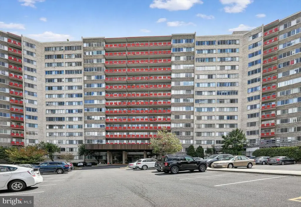 5340 Holmes Run Pkwy #1008, ALEXANDRIA