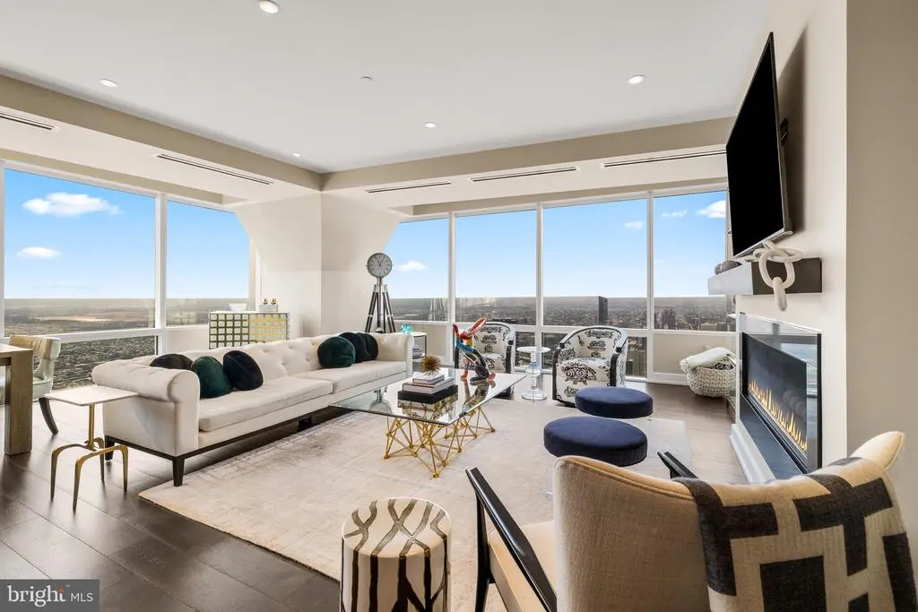 50 S 16th St #5501, PHILADELPHIA