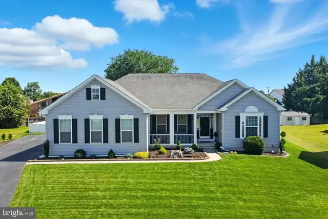 66 Mischief Ln, Smyrna