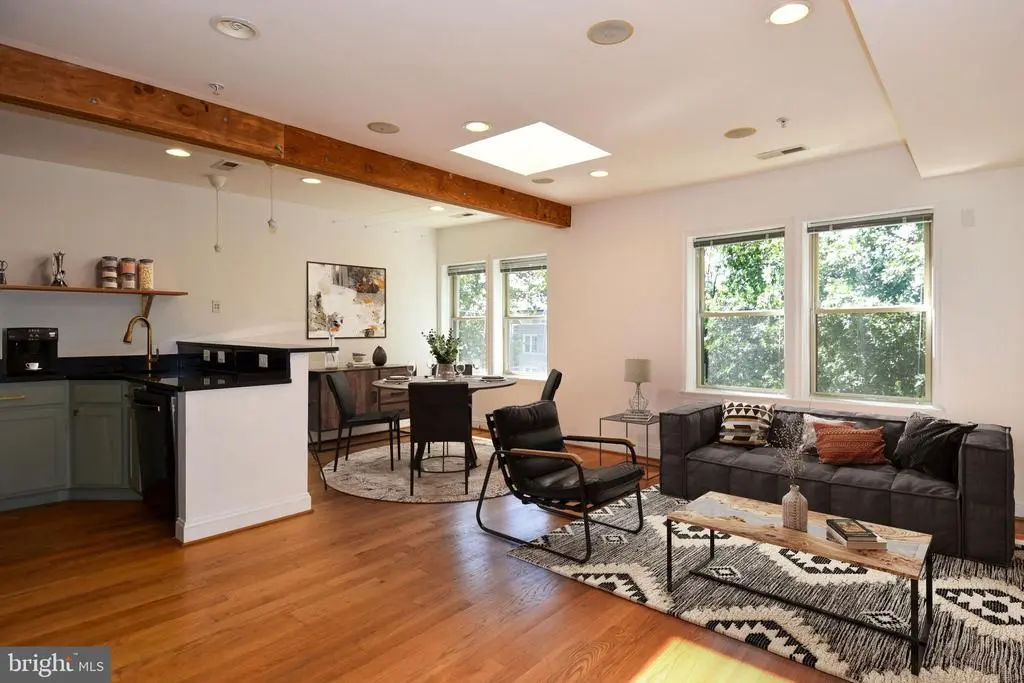 617 Jefferson St Nw #301, WASHINGTON