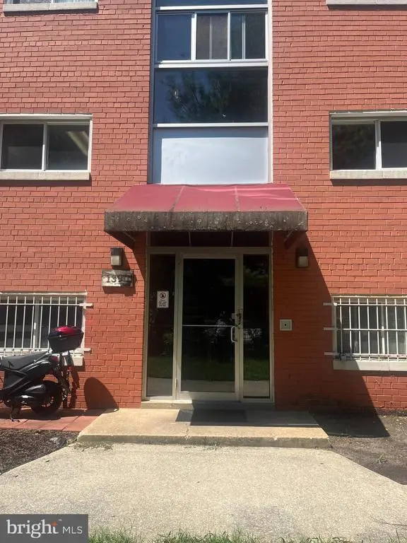 1390 Bryant St Ne #201, WASHINGTON