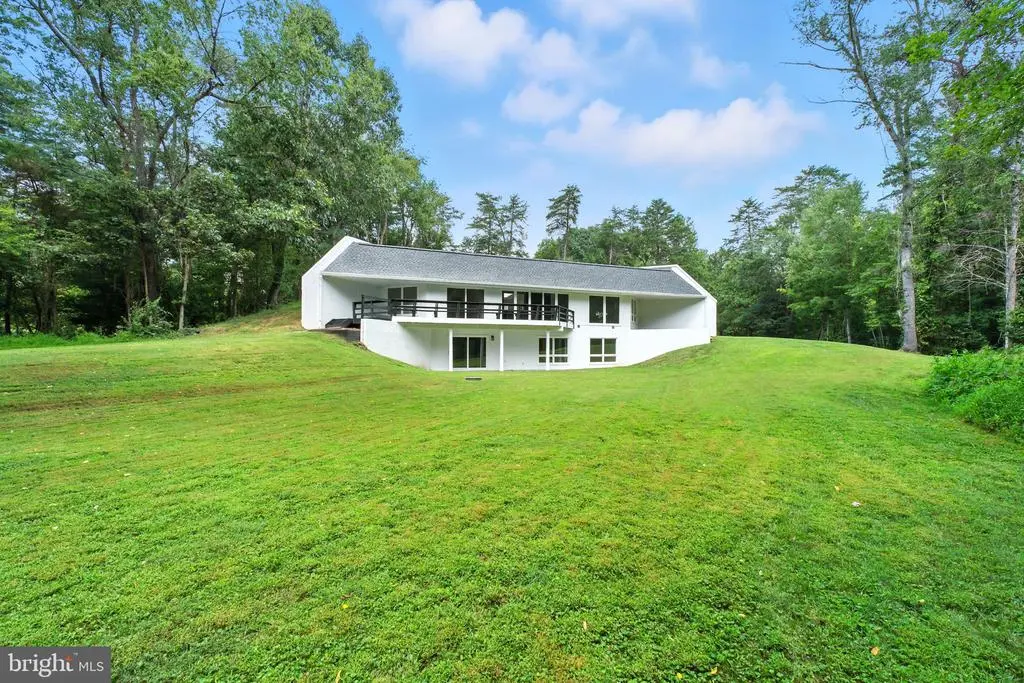 1013 Galium Ct, MCLEAN