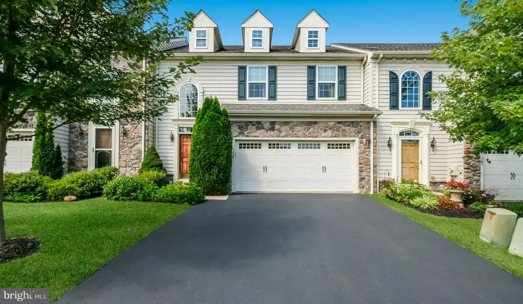 1089 Arbour Ln, QUAKERTOWN