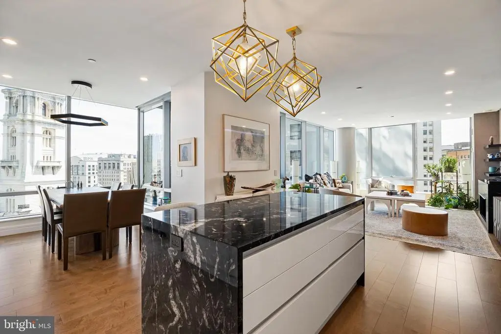 1414 S Penn Sq #22b, PHILADELPHIA